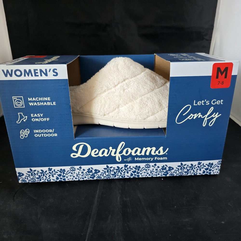 NEW Dearfoams Women's Cream Memory Foam Slippers Size Med 7/8